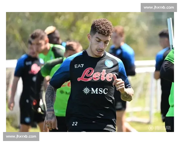 那不勒斯 2500 万 + 500 万锁定诺阿 - 朗，3500 万卢卡签约进入倒计时